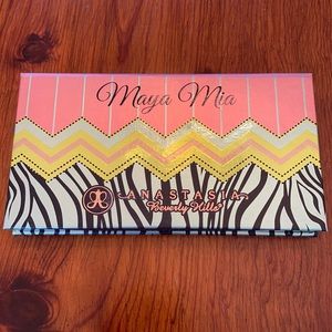 Anastasia Beverly Hills Maya Mia Eyeshadow Palette